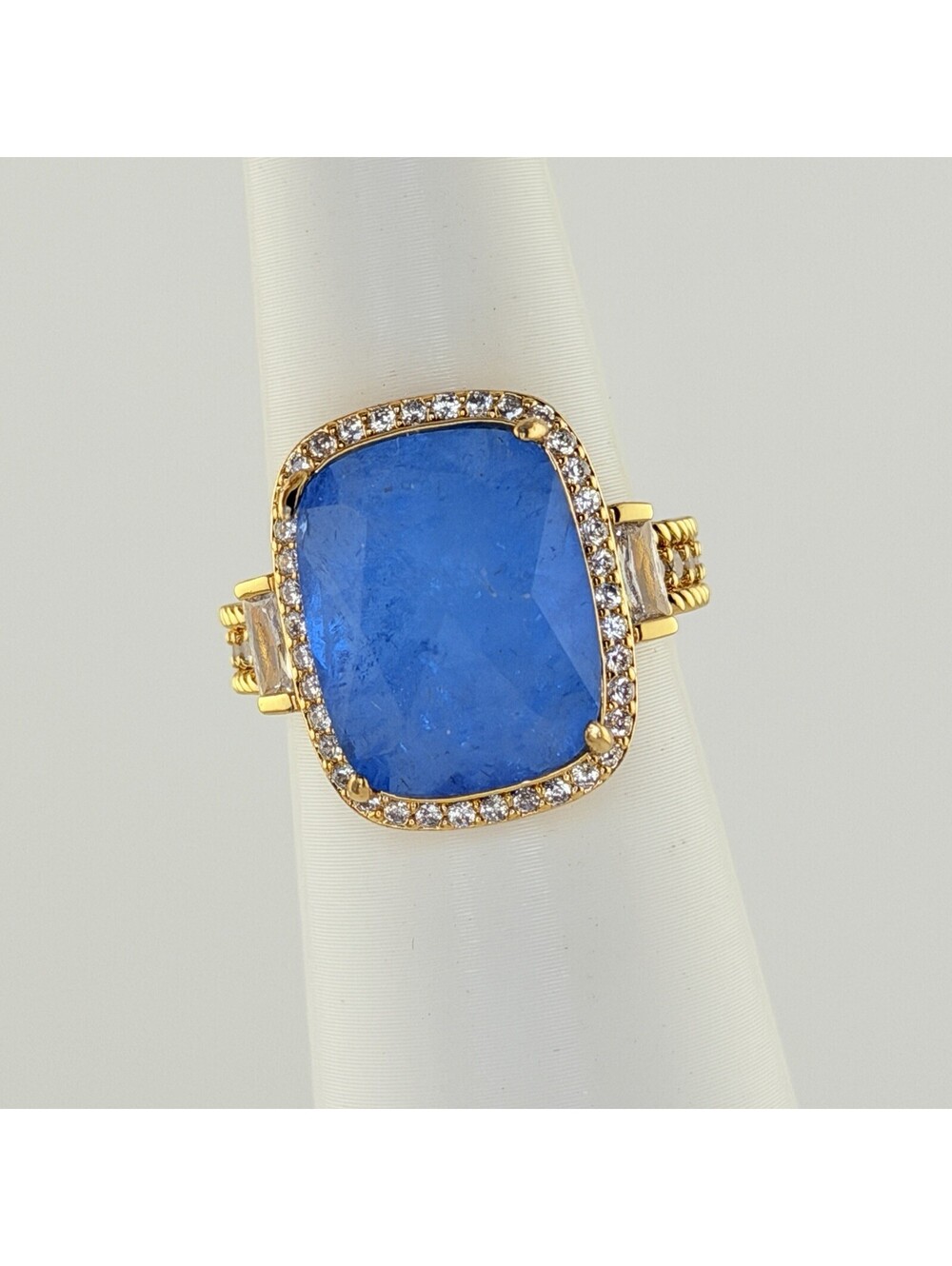 Bomb Party Resort Wear Sz 8 "Seaside Statement" Blue Lace Agate on Yellow Gold